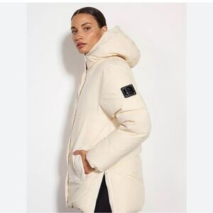 MPG Women's Light cream down Puffer Jacket